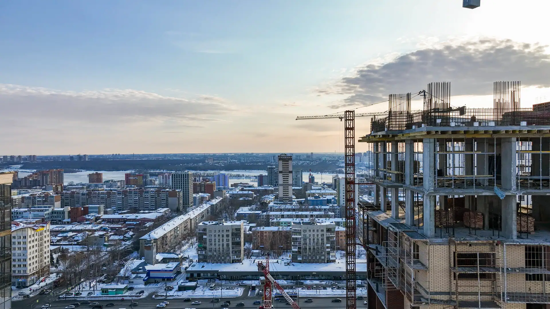 апрель, 2025