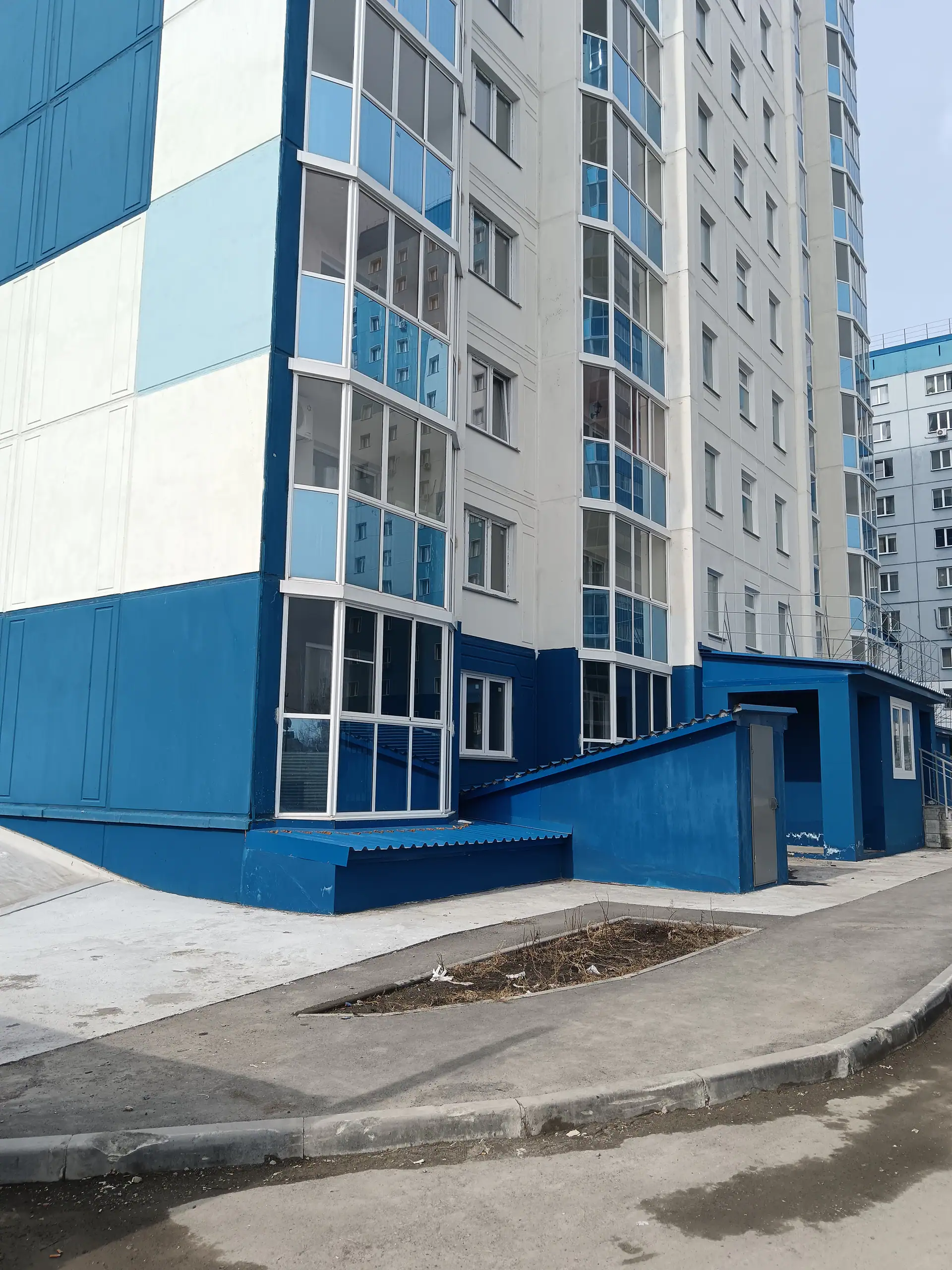 апрель, 2025