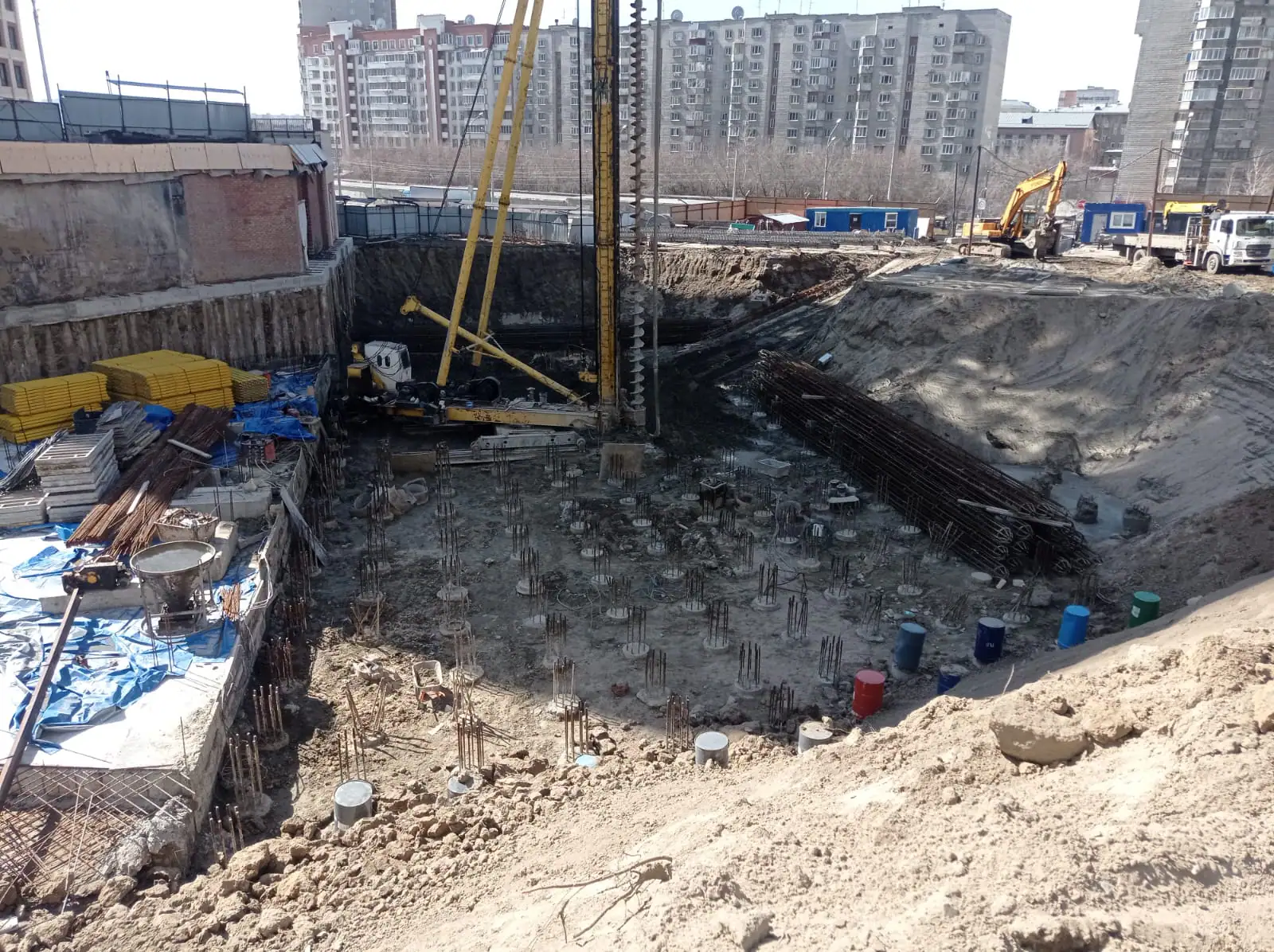апрель, 2024