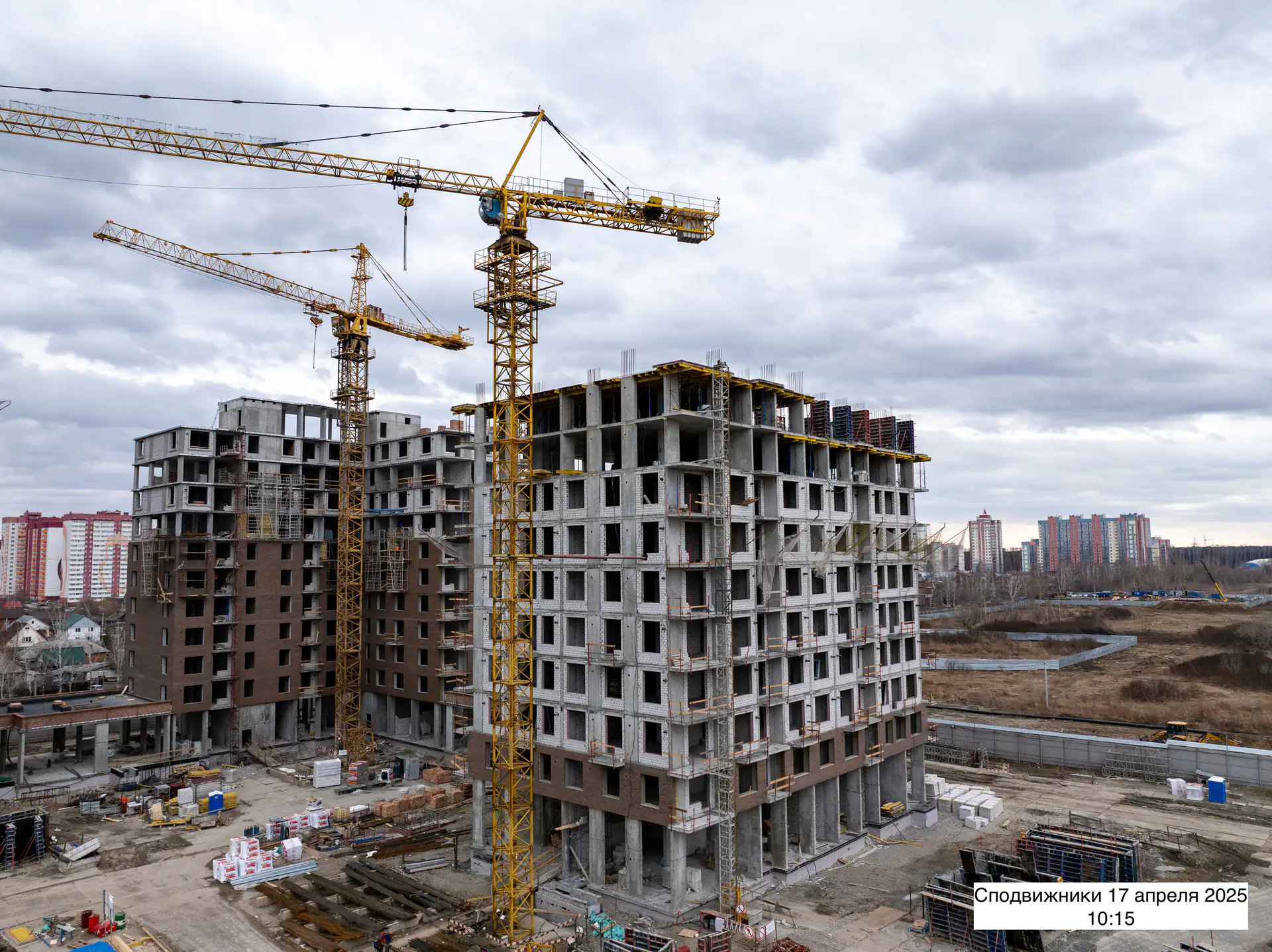 апрель, 2025