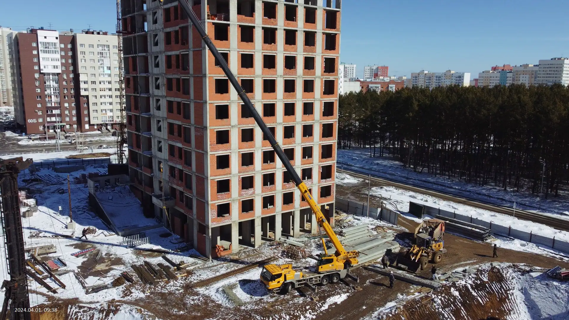 апрель, 2024