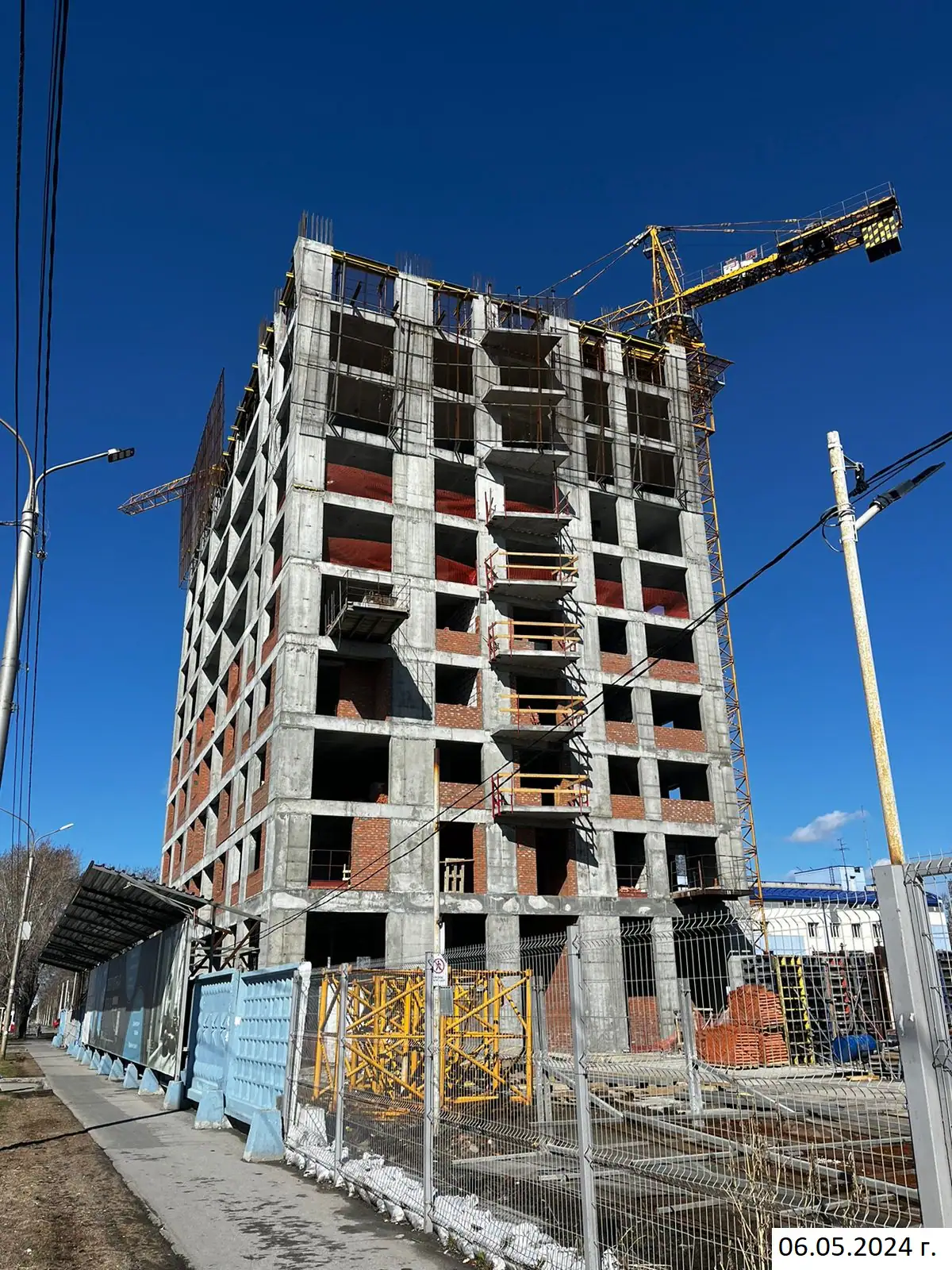 май, 2024